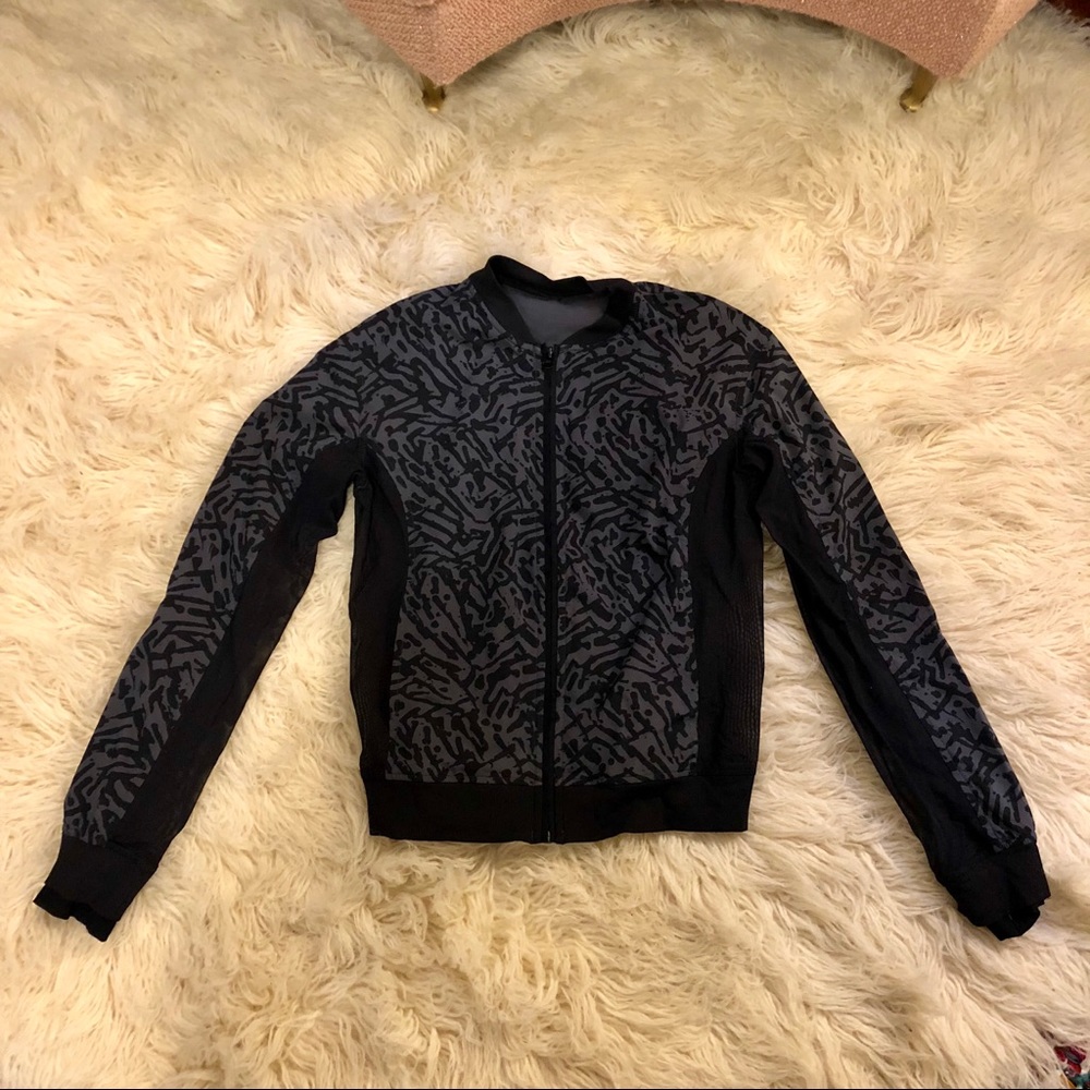 Lululemon Zip-Up Jacket with Mesh Paneling